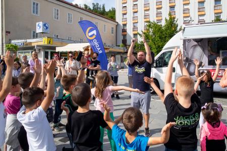 Deželak junak v Postojni (5)